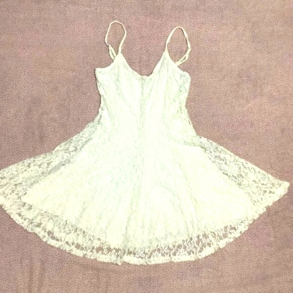 American Eagle Coquette Cream Lace skater Dress with Adjustable Straps Sz Small - Picture 2 of 6